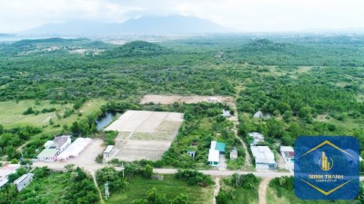 Một phần khu vực thực hiện Dự án Khu Công nghiệp Dốc Đá Trắng.