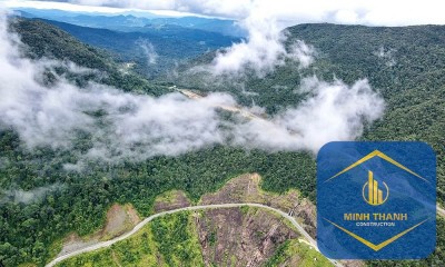 Đèo Khánh Lê nối Nha Trang - Đà Lạt có địa hình quanh co, hiểm trở, hay xảy ra sạt lở khi có mưa lớn kéo dài, gây cản trở lưu thông.